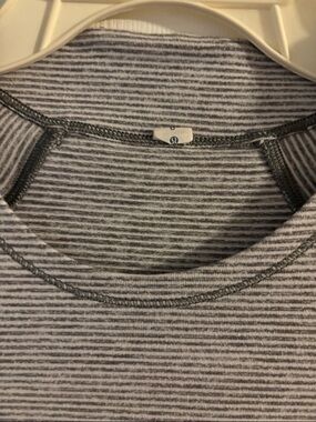 lululemon athletica Striped Crew Neck Top in Gray and White